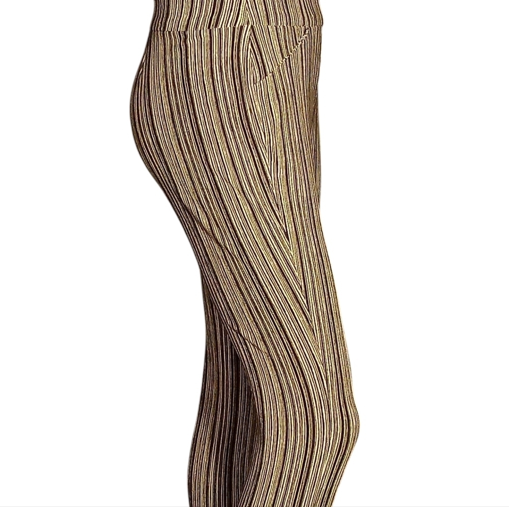 Chicos Travelers - Cropped Pants With Black & White Stripes, Faux Front Pockets, - Picture 10 of 14